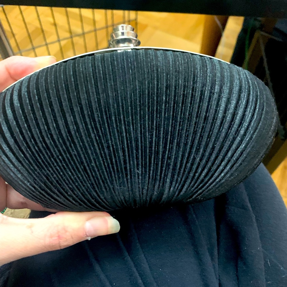 🥳Host Pick 🎉 Vintage 80s vintage evening bag